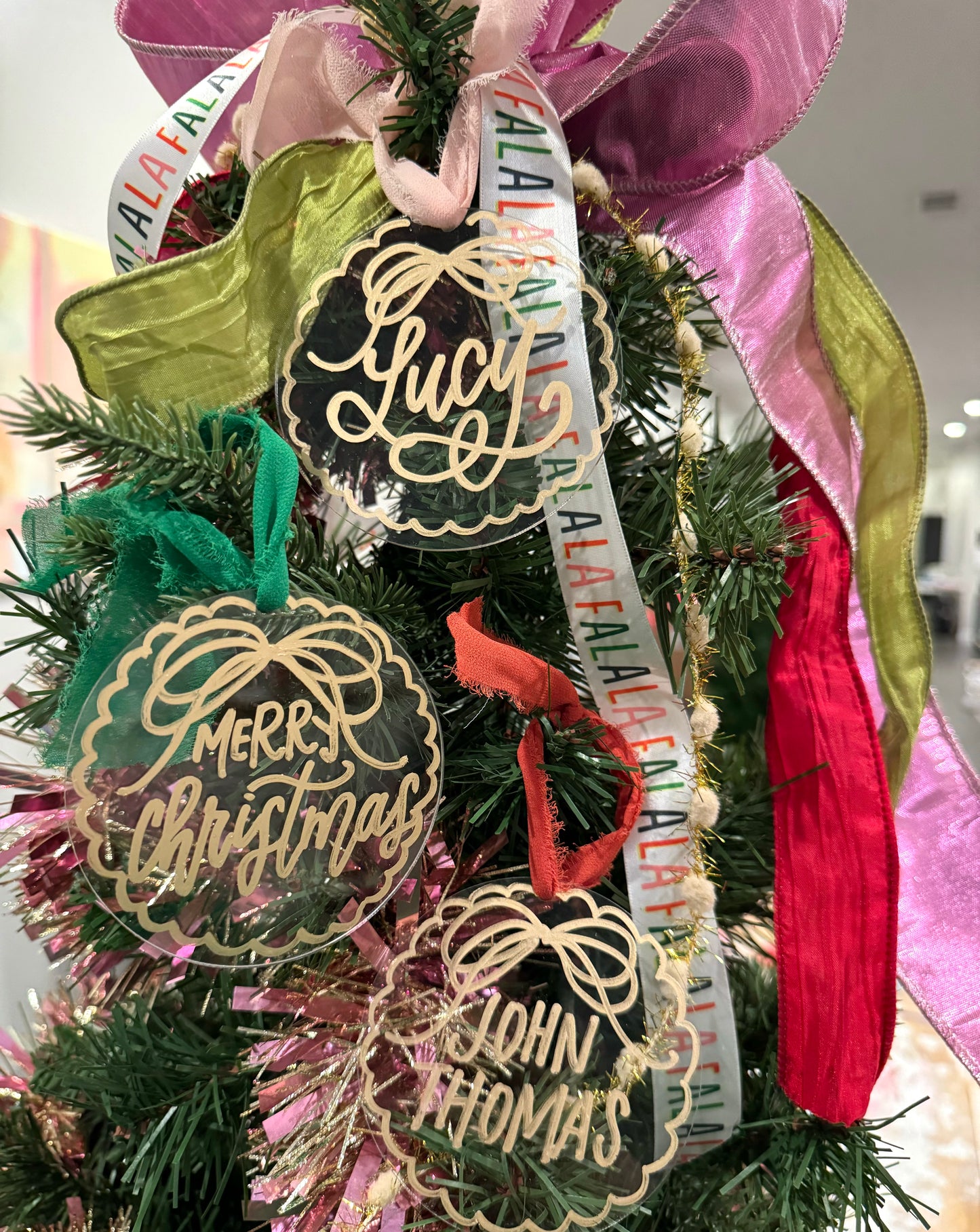 Acrylic Gold Bow/Scallop Ornament